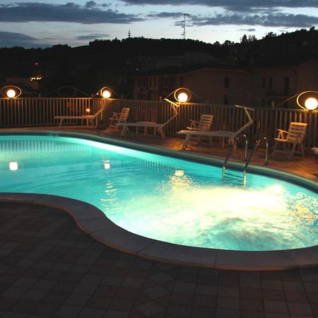 Hotel Sporting Tabiano Terme Eksteriør billede
