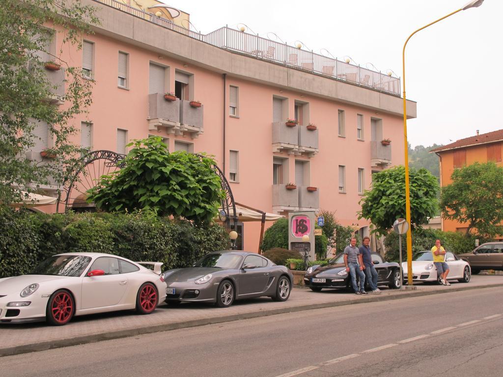 Hotel Sporting Tabiano Terme Eksteriør billede