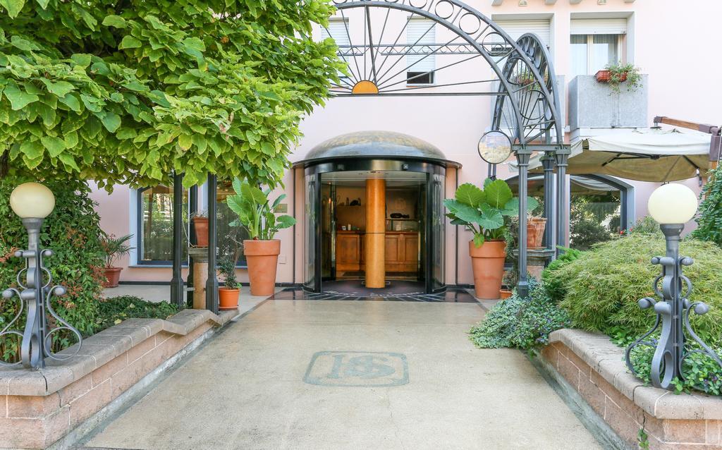 Hotel Sporting Tabiano Terme Eksteriør billede